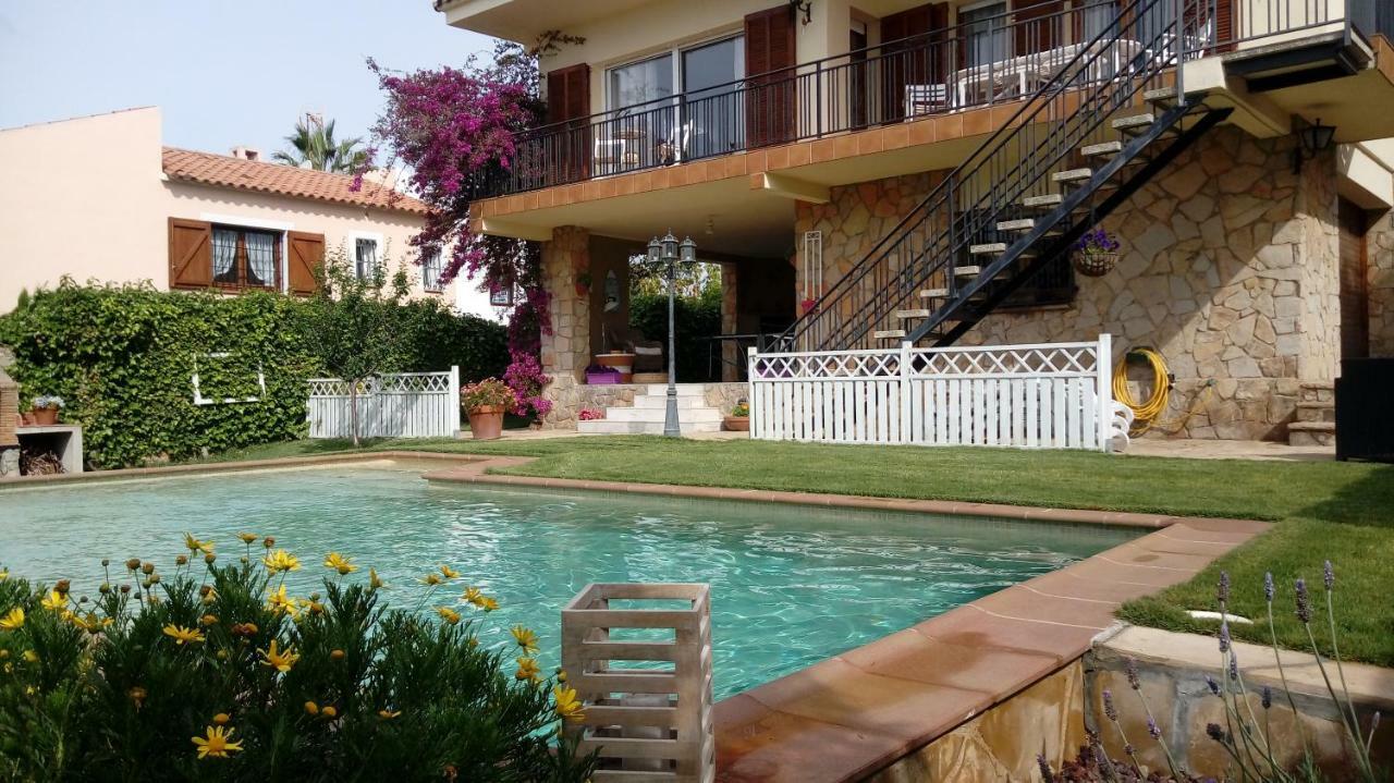 Sunny Holiday Home Крейсел Екстериор снимка